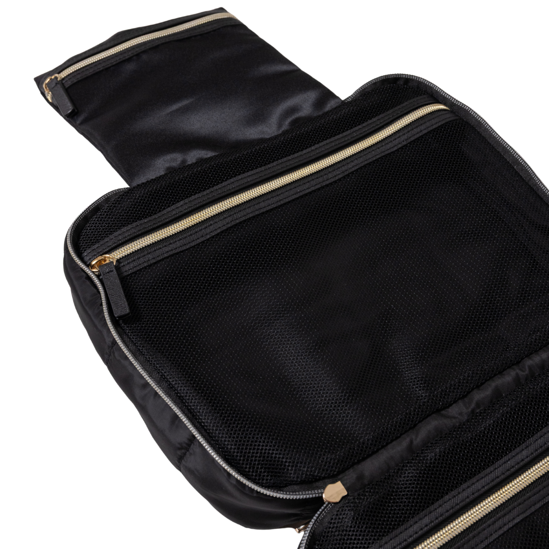 First Class Quilted Hanging Skincare Bag